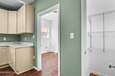 Tiny photo for 415 W 1St Ave, Lenoir City, TN 37771 (MLS # 1319224)