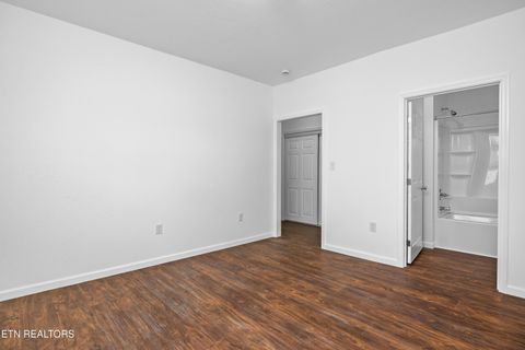 Tiny photo for 415 W 1St Ave, Lenoir City, TN 37771 (MLS # 1319224)