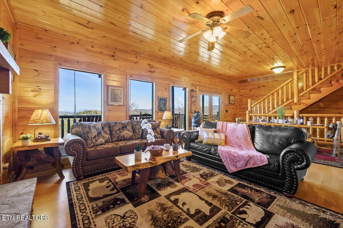 2839 Cedar Falls Way