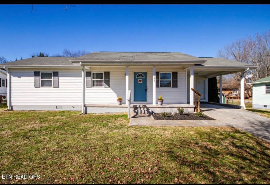 Photo of 643 Grant St, Alcoa, TN 37701 (MLS # 1238681)