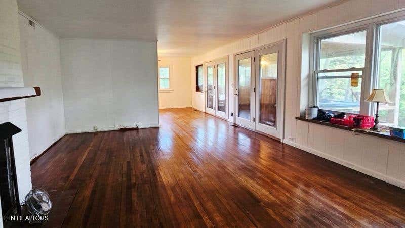 Photo of 313 W Outer Drive, Oak Ridge, TN 37830 (MLS # 1351437)