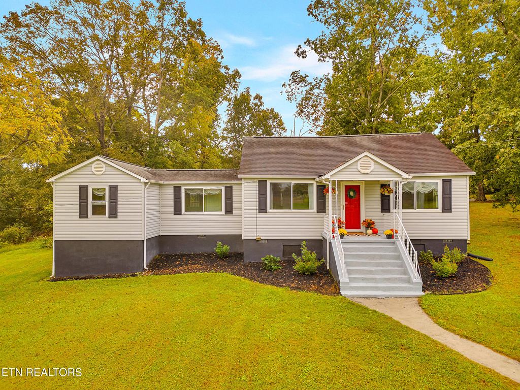 Photo of 9102 Washington Pike, Corryton, TN 37721 (MLS # 1318439)