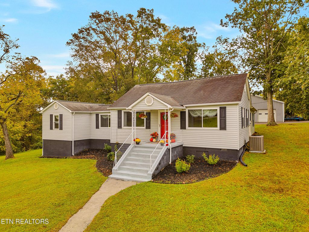 Photo of 9102 Washington Pike, Corryton, TN 37721 (MLS # 1318439)
