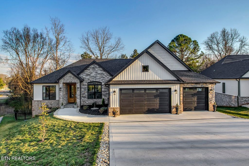 Photo of 220 Yona Way, Loudon, TN 37774 (MLS # 1332174)