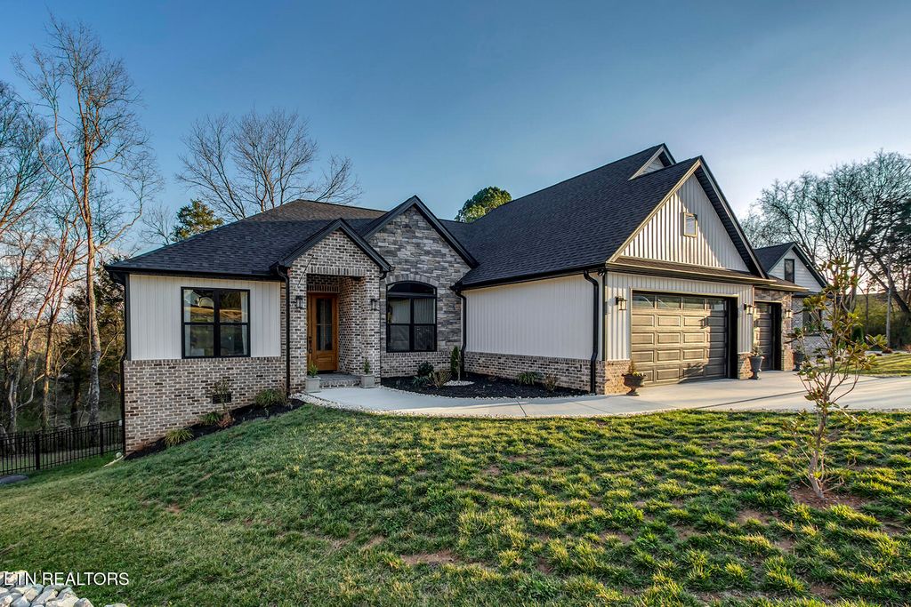 Photo of 220 Yona Way, Loudon, TN 37774 (MLS # 1332174)