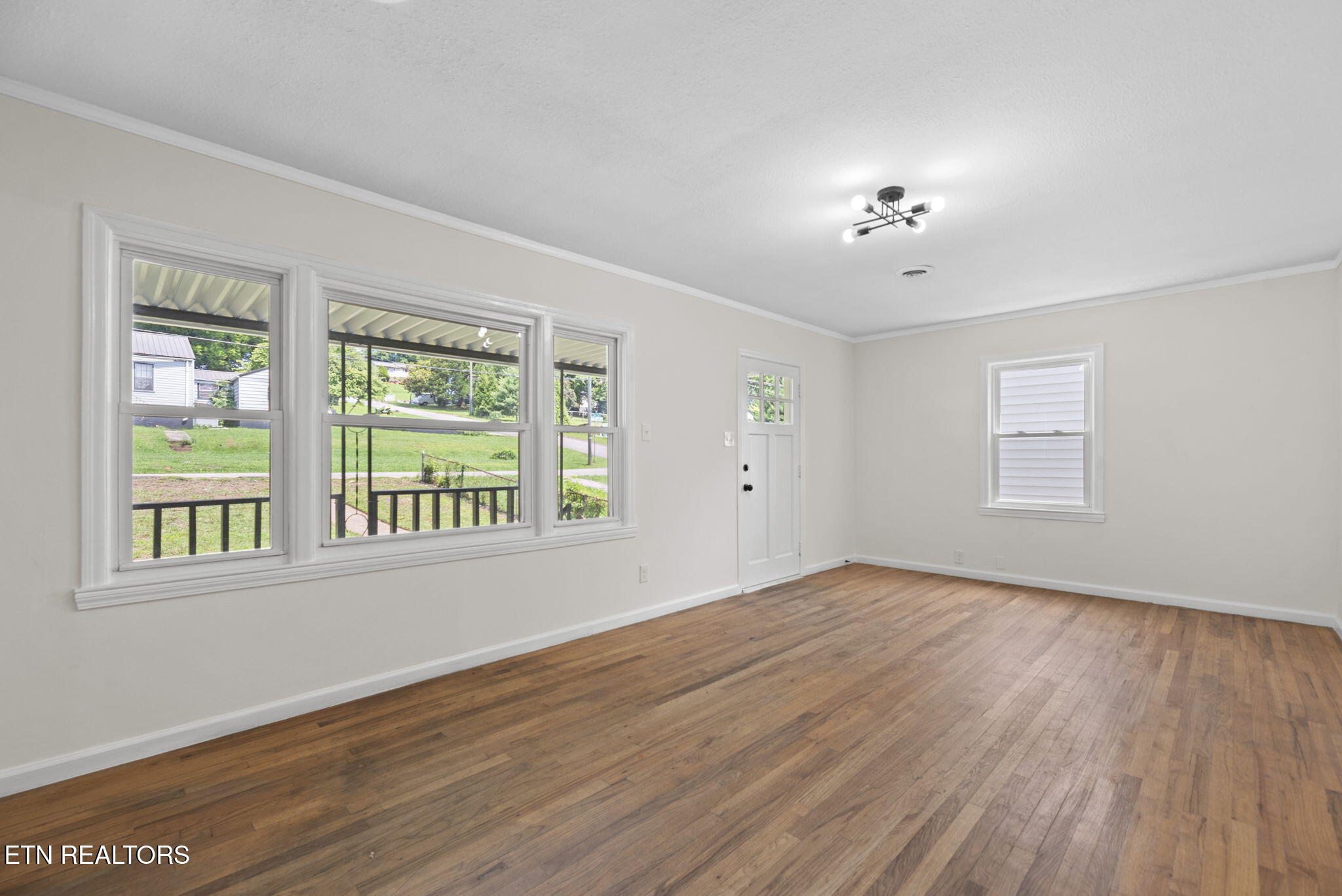 2504 Larkwood Lane