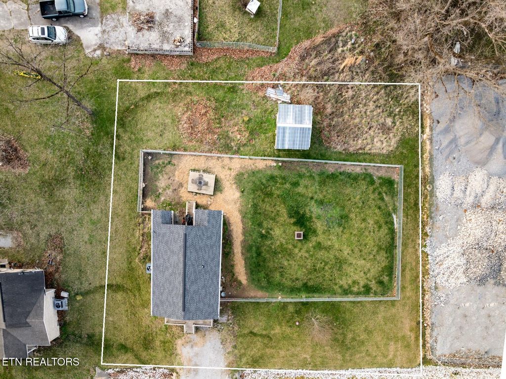 Photo of 233 Hebbertsburg Rd, Crab Orchard, TN 37723 (MLS # 1331855)