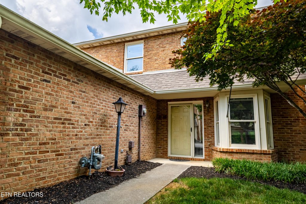 Photo of 10421 Ravenbrook Lane, Knoxville, TN 37922 (MLS # 1341952)
