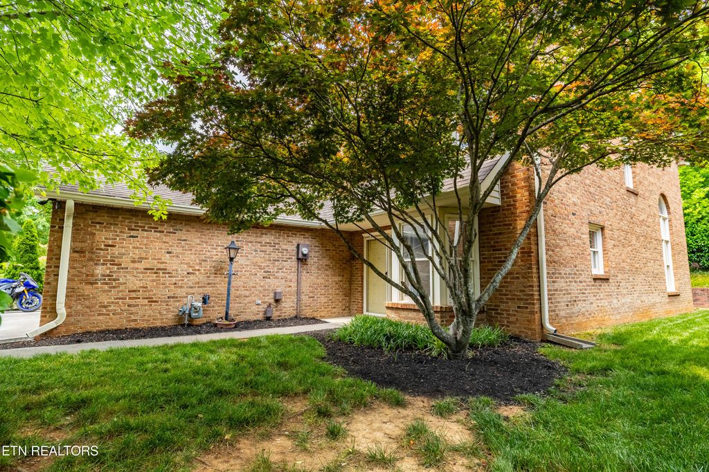 Photo of 10421 Ravenbrook Lane, Knoxville, TN 37922 (MLS # 1341952)