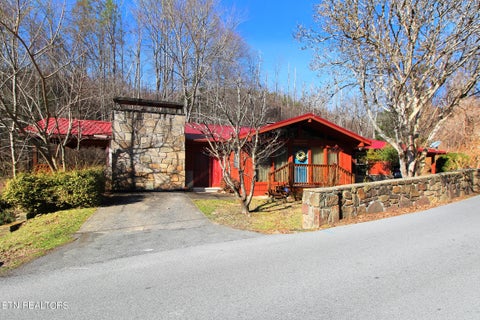 Tiny photo for 535 Kings Ridge Rd, Gatlinburg, TN 37738 (MLS # 1359659)