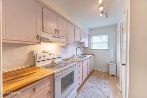 Tiny photo for 7019 Traditional Drive, Knoxville, TN 37909 (MLS # 1349513)