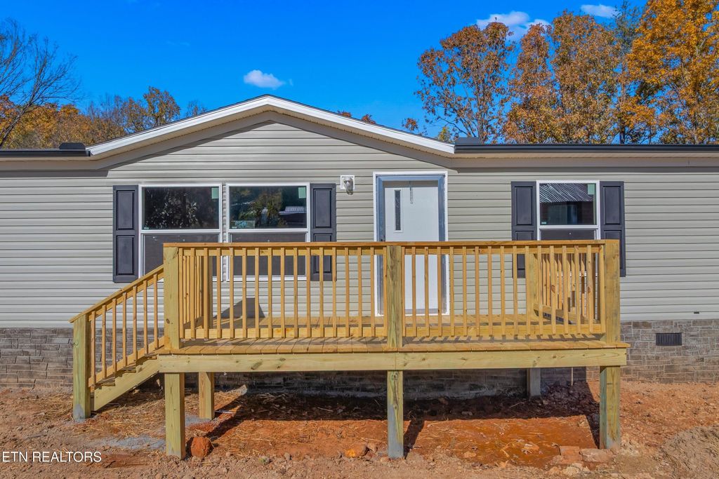 Photo of 1526 Red Bud Drive, Newport, TN 37821 (MLS # 1321333)