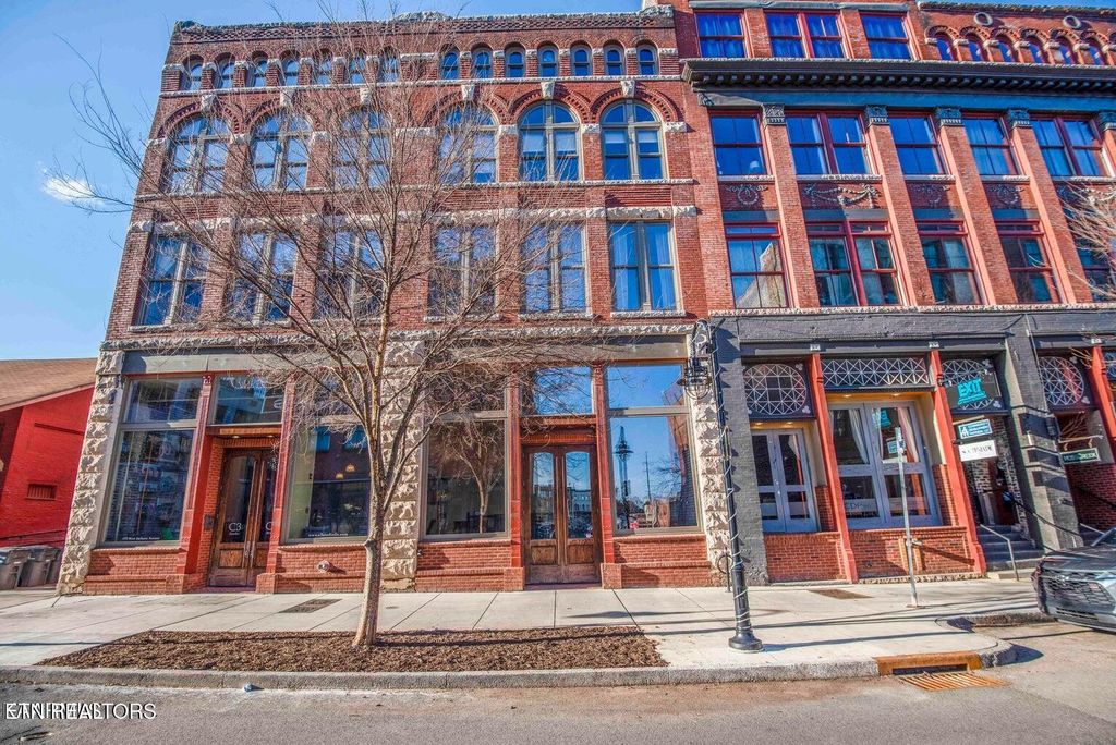 Photo of 129 W Jackson Ave #202, Knoxville, TN 37902 (MLS # 1286254)