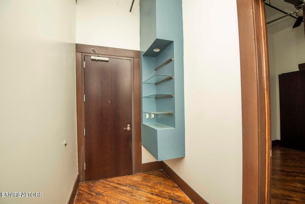 Photo of 129 W Jackson Ave #202, Knoxville, TN 37902 (MLS # 1286254)