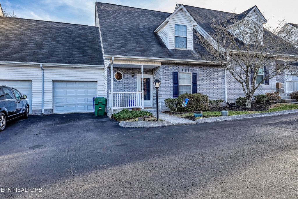 Photo of 3431 Hamilton Place Dr, Morristown, TN 37814 (MLS # 1325836)