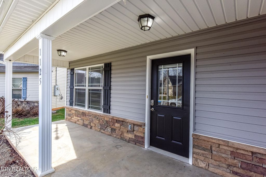 Photo of 1125 Blackstone View Lane, Knoxville, TN 37932 (MLS # 1323459)