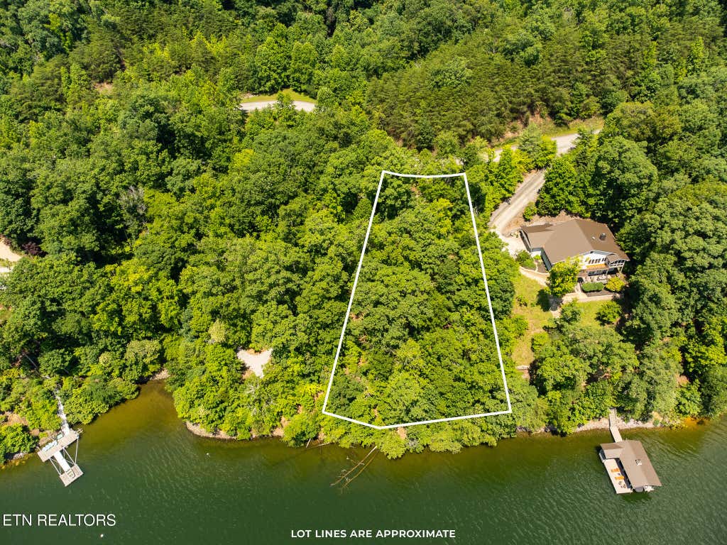 Photo of 122 Thief Neck Drive, Rockwood, TN 37854 (MLS # 1344942)