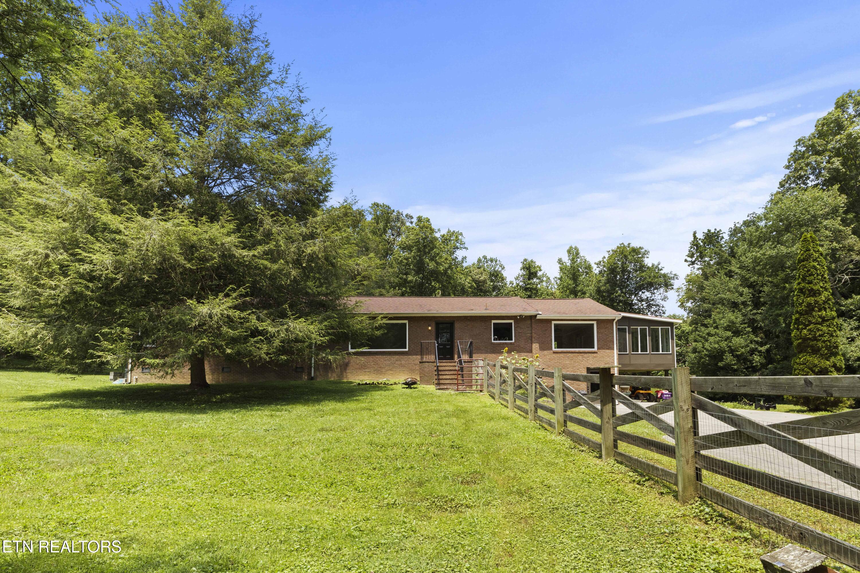 99 Reservoir Rd