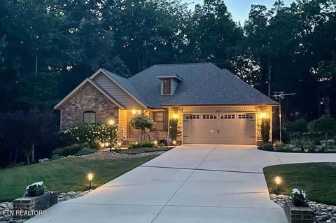 Photo of 263 Rotherham Drive, Crossville, TN 38558 (MLS # 1339197)