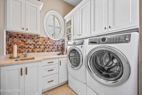 Tiny photo for 1440 Charlottesville Blvd, Knoxville, TN 37922 (MLS # 1334180)