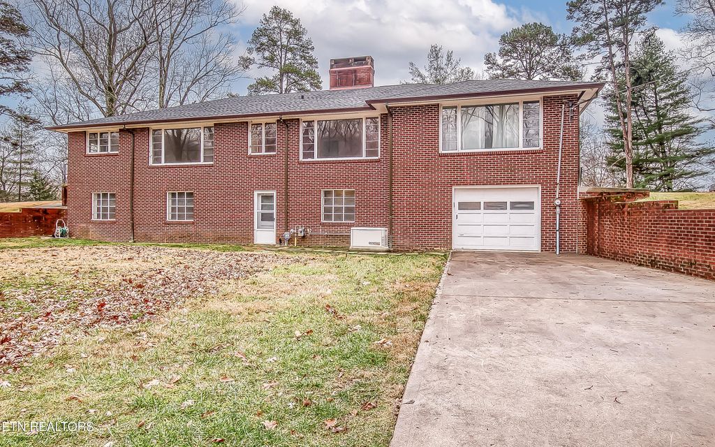 Photo of 140 Magna Vista Drive, Harriman, TN 37748 (MLS # 1323562)
