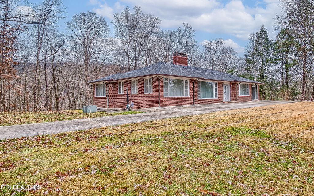 Photo of 140 Magna Vista Drive, Harriman, TN 37748 (MLS # 1323562)