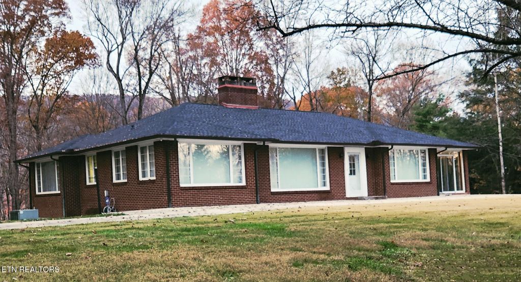 Photo of 140 Magna Vista Drive, Harriman, TN 37748 (MLS # 1323562)