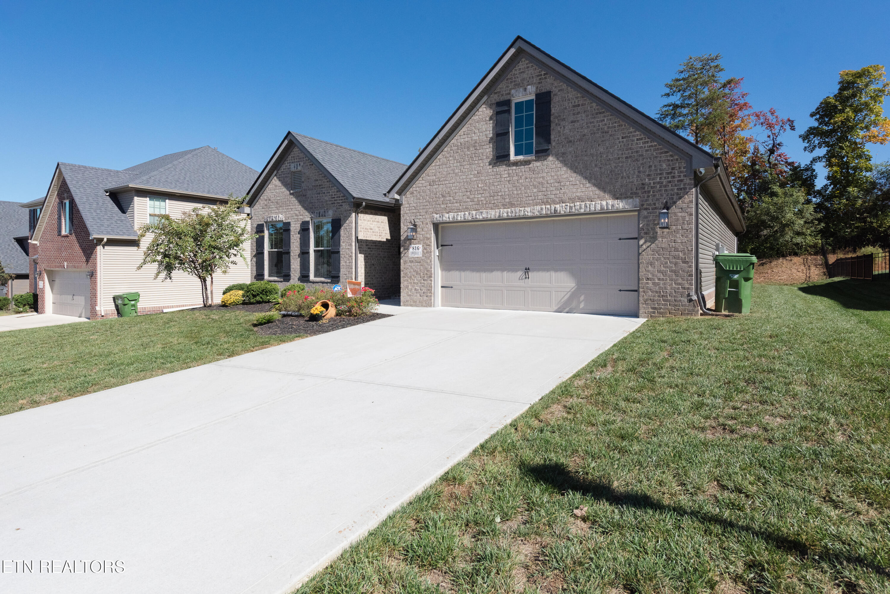 816 Copperwood Lane