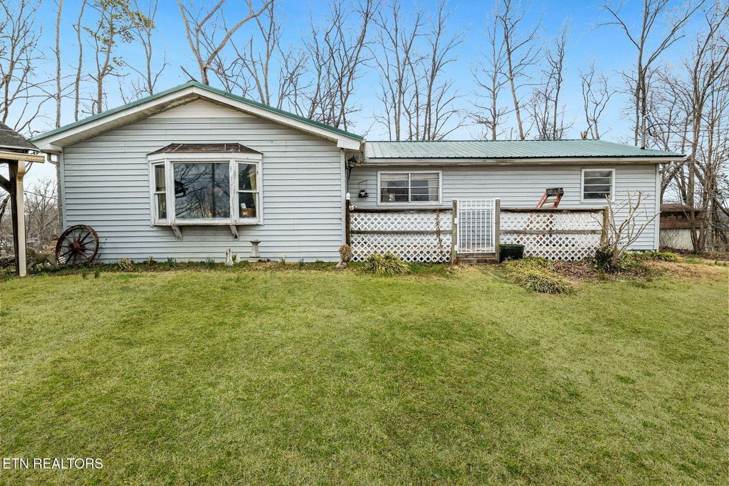 Photo of 1928 Bouldercrest Drive, Dandridge, TN 37725 (MLS # 1293297)