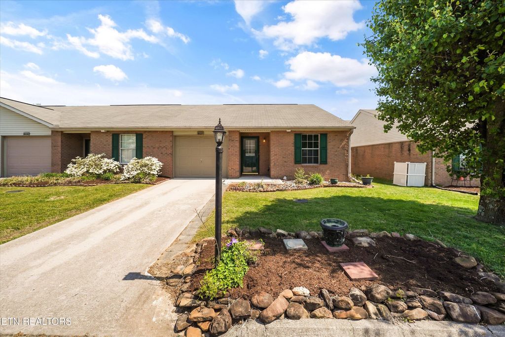 Photo of 8027 Chambord Way, Powell, TN 37849 (MLS # 1336019)