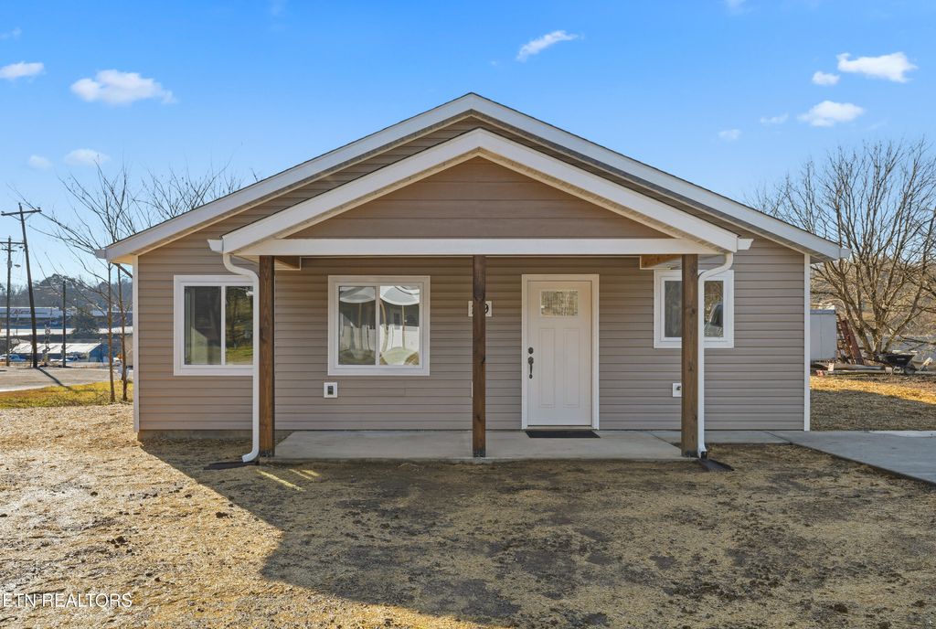 Photo of 109 Bradys Way, Harriman, TN 37748 (MLS # 1329895)