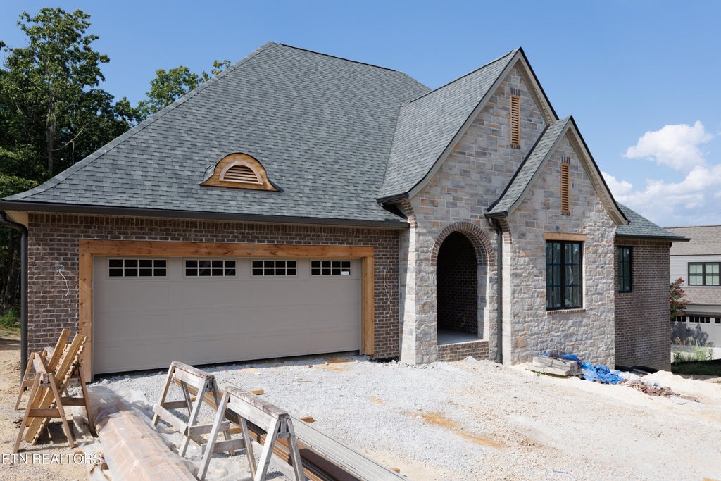 Photo of 103 Chestnut Ridge Court, Crossville, TN 38558 (MLS # 1358891)