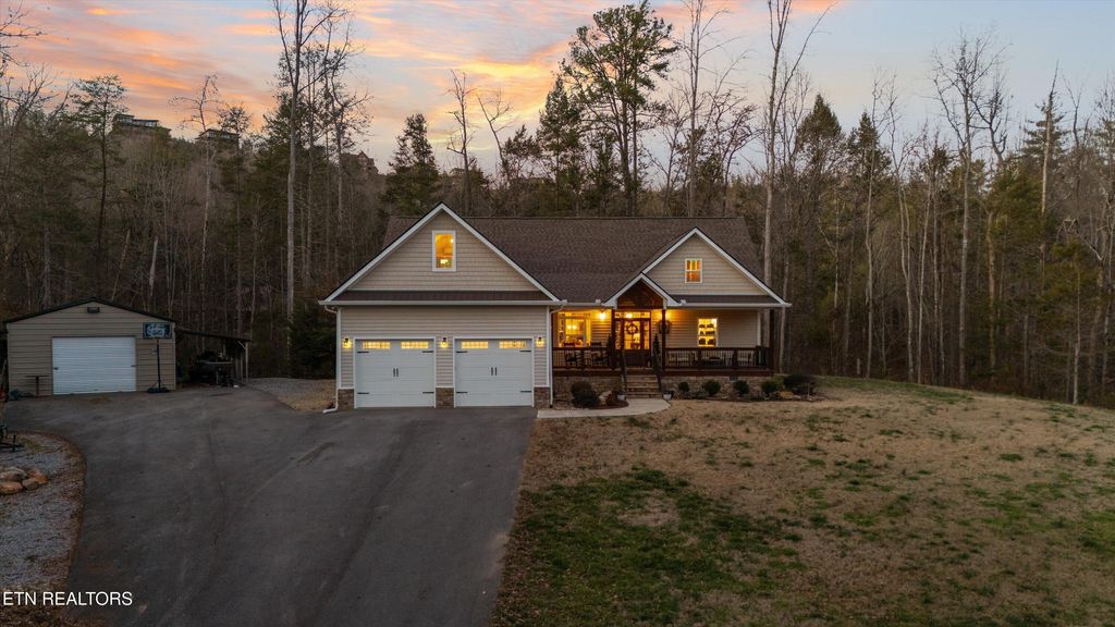 Photo of 2116 Cub Circle, Sevierville, TN 37862 (MLS # 1327328)