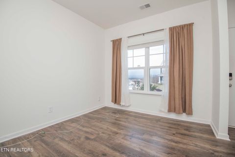 Tiny photo for 514 Cliff St, Morristown, TN 37814 (MLS # 1332531)