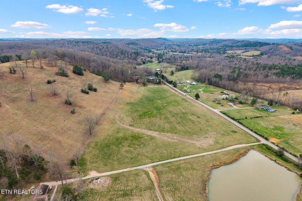 Photo of 10 N Nopone Valley Rd, Decatur, TN 37322 (MLS # 1332676)