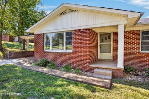 Tiny photo for 1615 Louisiana Ave, Cookeville, TN 38501 (MLS # 1357606)