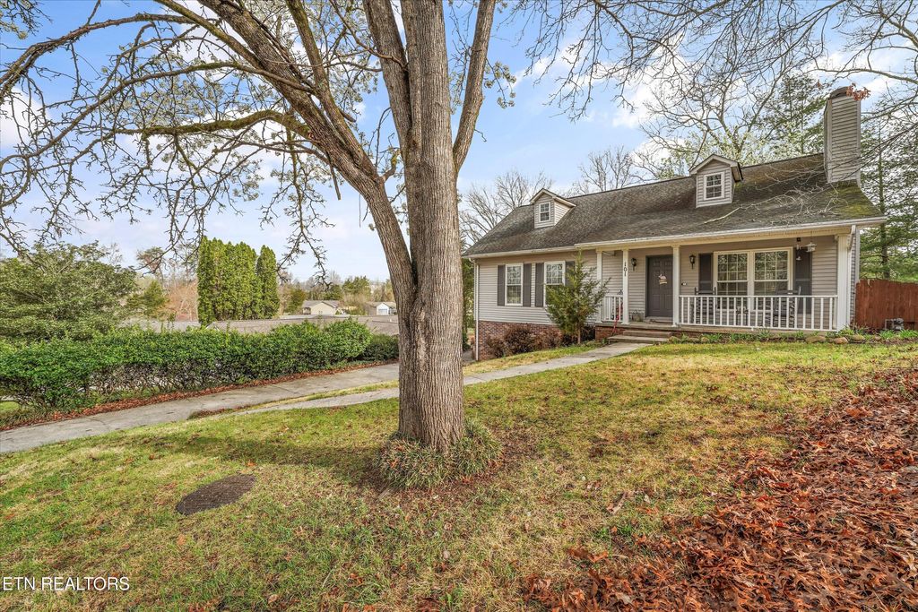 Photo of 101 Hooper Court, Oak Ridge, TN 37830 (MLS # 1332312)