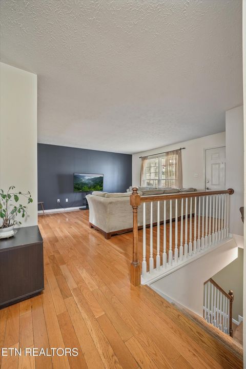 Tiny photo for 101 Hooper Court, Oak Ridge, TN 37830 (MLS # 1332312)