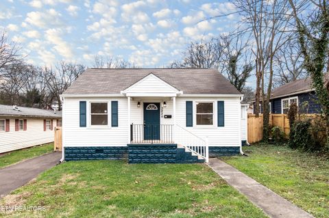 Photo of 3824 Catalpa Ave, Knoxville, TN 37914 (MLS # 1323462)