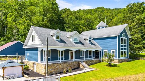 544 N 27th St LaFollette TN 37766