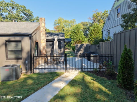 Tiny photo for 3434 Kenilworth Lane, Knoxville, TN 37917 (MLS # 1358318)
