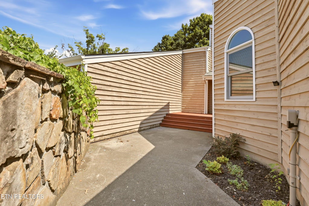 Photo of 3638 Topside Rd #B, Knoxville, TN 37920 (MLS # 1354326)