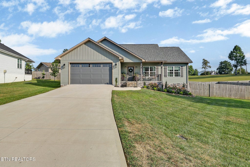 Photo of 50 Sky View Meadow Drive, Crossville, TN 38555 (MLS # 1354242)