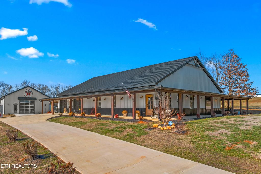 Photo of 559 Morie Rd, Dandridge, TN 37725 (MLS # 1327449)