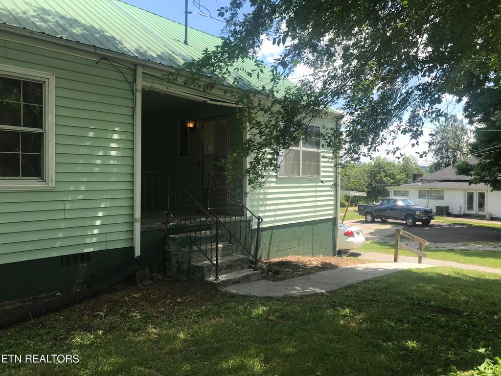 Photo of 2125 Old Highway 25E #2, Tazewell, TN 37879 (MLS # 1268335)