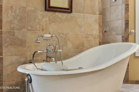Tiny photo for 860 Black Fox Harbor Rd, Washburn, TN 37888 (MLS # 1351620)