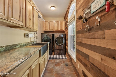 Tiny photo for 860 Black Fox Harbor Rd, Washburn, TN 37888 (MLS # 1351620)