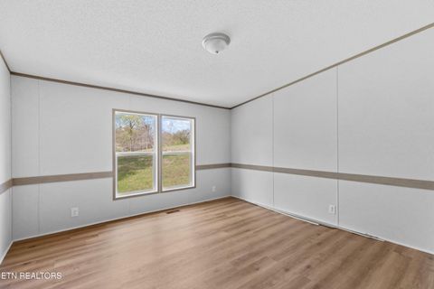 Tiny photo for 412 Thorn Hill School Rd, Thorn Hill, TN 37881 (MLS # 1337127)