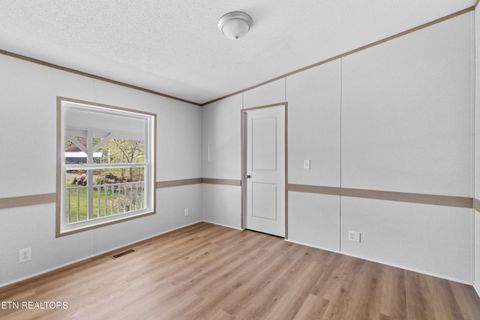 Tiny photo for 412 Thorn Hill School Rd, Thorn Hill, TN 37881 (MLS # 1337127)