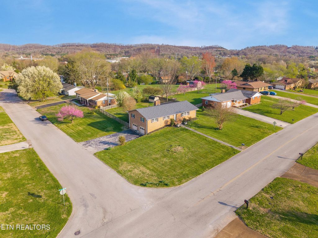 Photo of 7552 Berkshire Blvd, Powell, TN 37849 (MLS # 1332789)